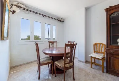 Ground floor with large terrace and communal pool — photo 9