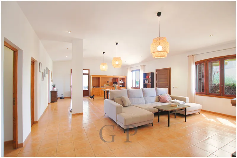 Real estate details — photo 2