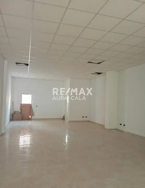 Commercial premise for rent in Inca — photo 1
