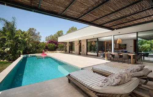 5 Bedrooms in Cala Vinyes — photo 1