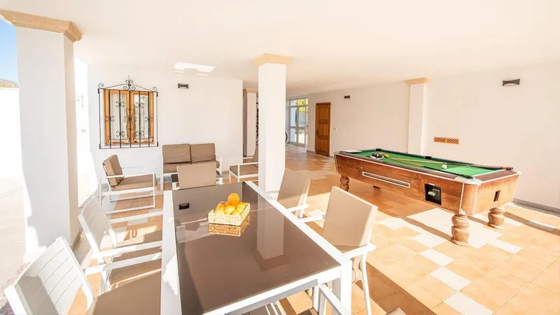 Puerto Pollenca 4 Bedroom Villa with Holiday Licence and Swimming Pool — photo 2