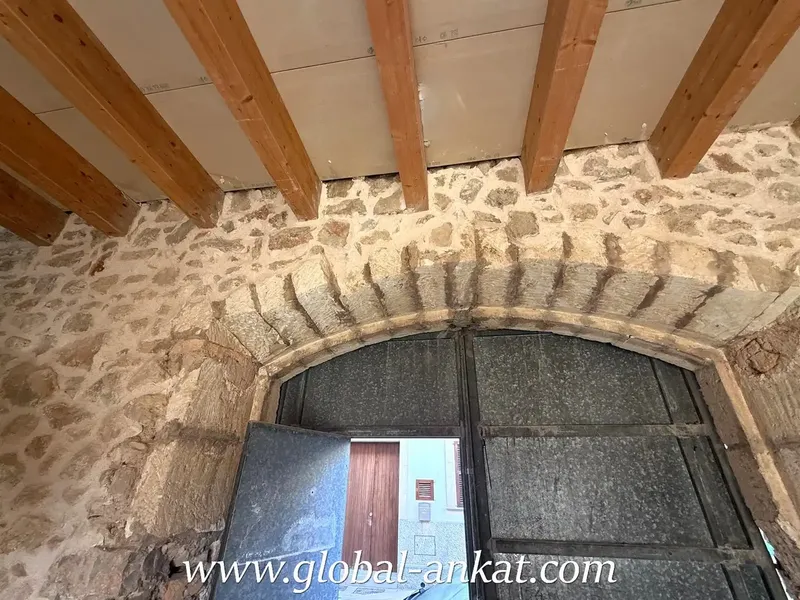 Authenticity and Nobility in the Heart of Vilafranca de Bonany — photo 11