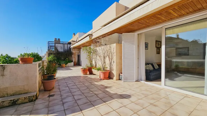 Penthouse with Large Terrace: Architecture and Light in Bons Aires, Palma de Mallorca — photo 8