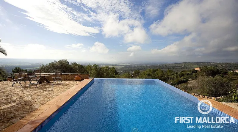 Real estate picture 0 Ref. No. 40154 — photo 8