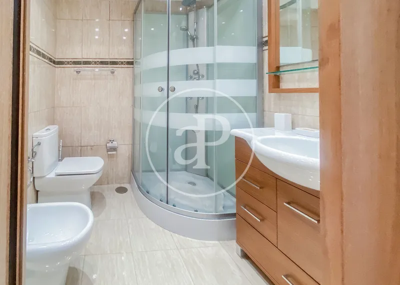 Flat for rent in calle María de Molina — photo 12
