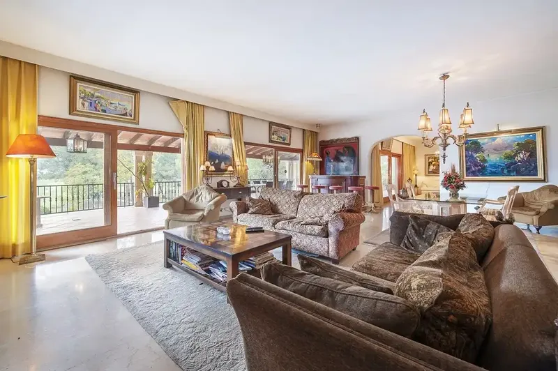 The beautiful villa in Son Vida is surrounded by well-kept Mediterranean gardens, set on a flat and spacious plot of approx. 4,300 m² — photo 4