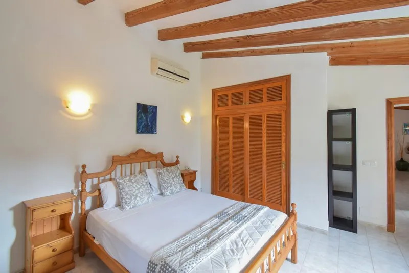 Charming sunny villa with pool, garden and tourist license in Port de Sóller — photo 8