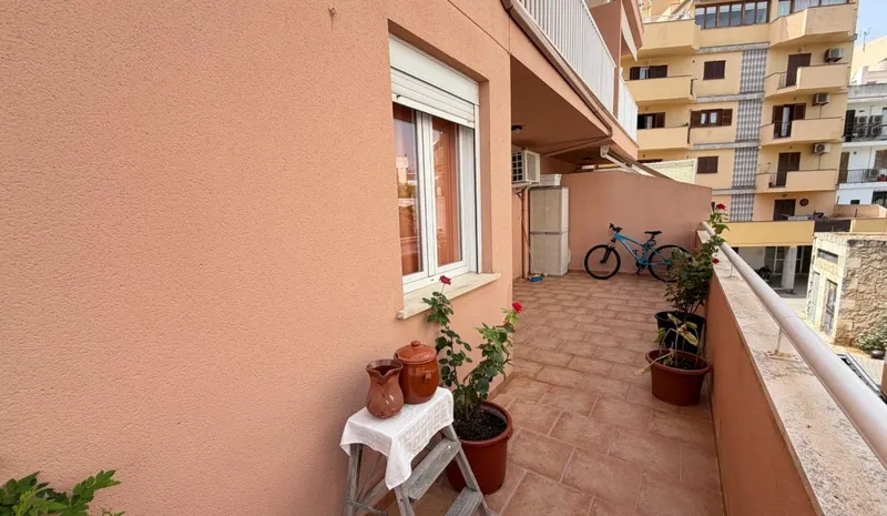 Apartment with terrace near the promenade — photo 2