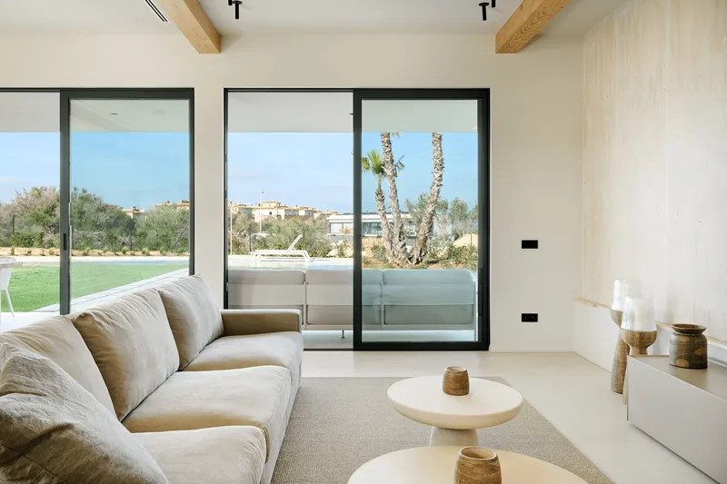 Contemporary villa with pool near Palma — photo 12