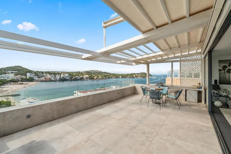 Penthouse in Santa Ponsa, Province of Balearic Islands — photo 1
