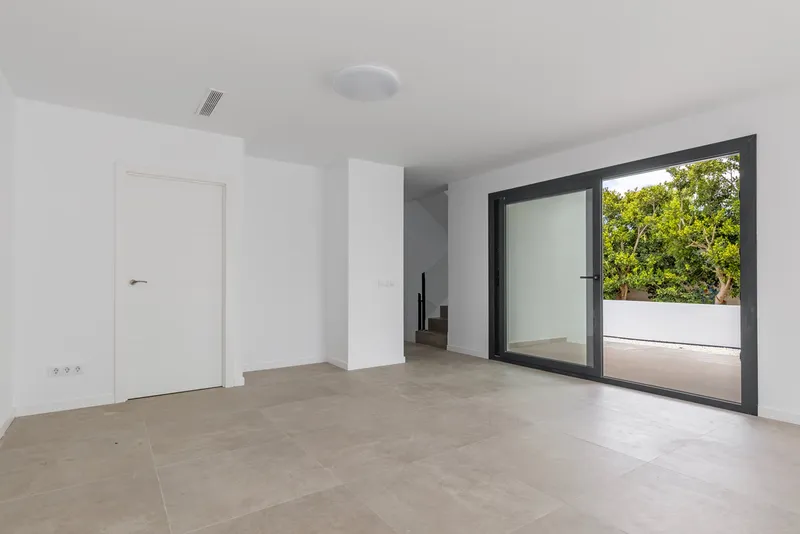 Villa in Puig de Ros - Roof terrace with partial sea views over the Bay of Palma — photo 6