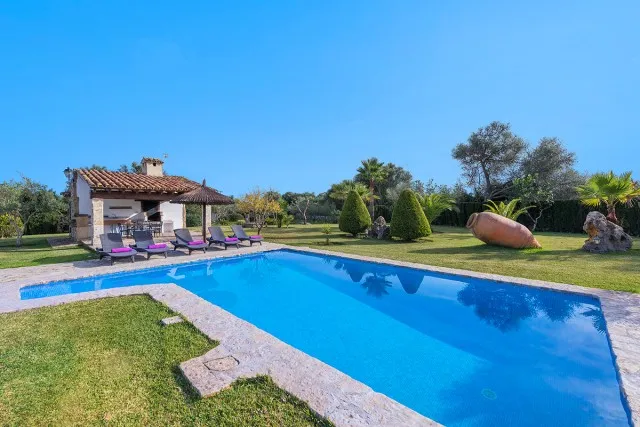 Stone-clad country house for sale between Alcudia and Pollensa, Mallorca — photo 5
