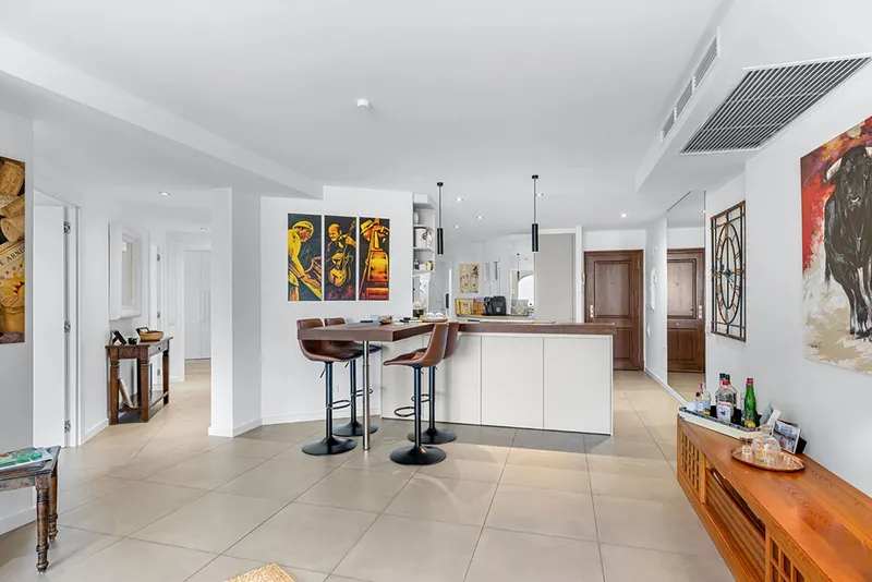 Stylish penthouse with fantastic sea views in Bendinat — photo 7