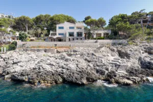 Unique villa in finca style with private sea access and tennis court in Puerto de Andratx — photo 3