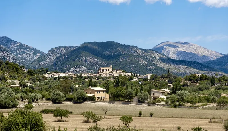 Exclusive newly built finca in Selva, in the heart of the most beautiful area of Mallorca — photo 8