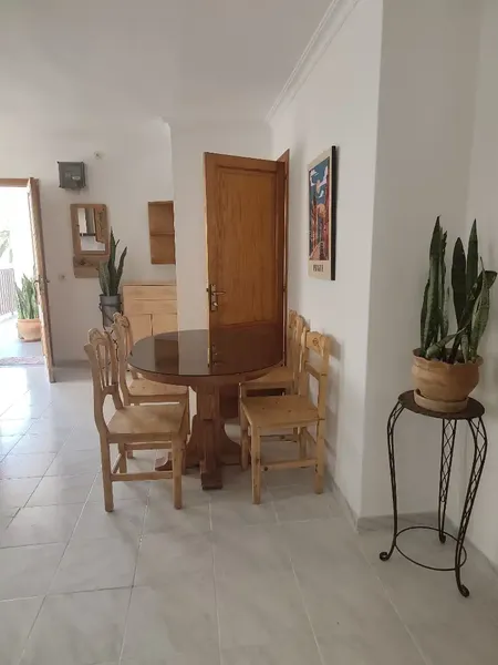 Spacious, bright and perfectly maintained home in a small building with only two floors — photo 4