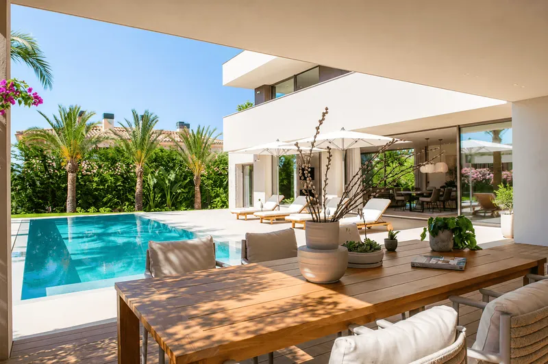 Luxurious designer villa with the highest living comfort and a dream garden — photo 2