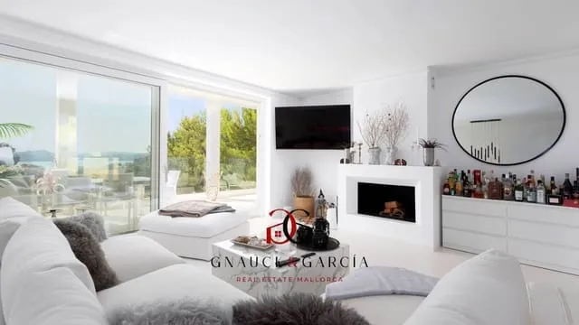 Villa for sale in Peguera / Paguera, Calvià, Mallorca — photo 4