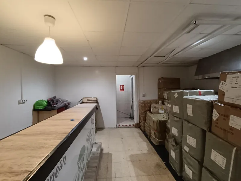 Commercial premises with terrace for sale in S'Arenal — photo 6
