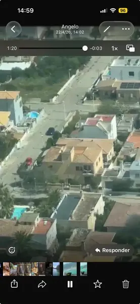 Chalet of 350 m2 built, currently divided into two homes with two separate entrances, 3 minutes' walk from the beach — photo 1