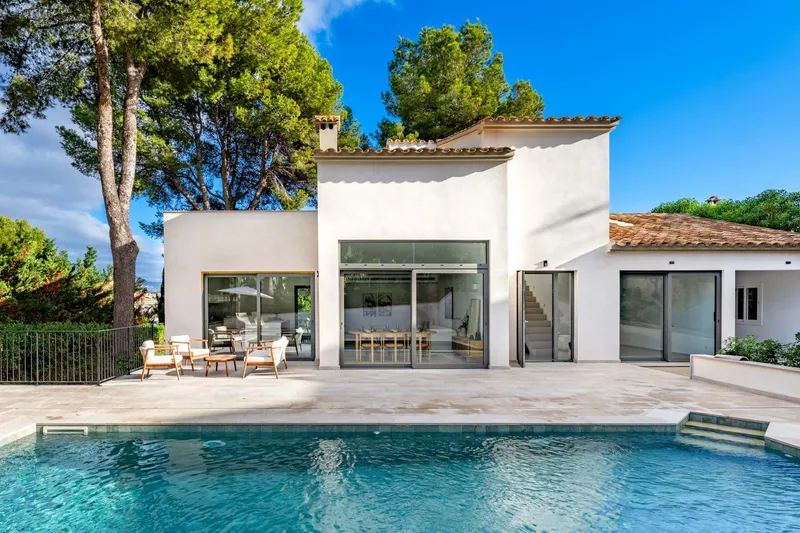 Stylish villa in Nova Santa Ponsa with rental license — photo 1