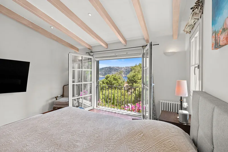 Villa in Camp de Mar - Mediterranean house with pool — photo 9