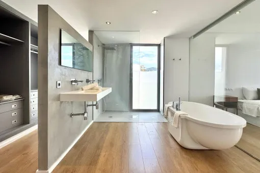 Establiments, Bright Villa with a Large Garden and a Saltwater Pool in Establiments — photo 9