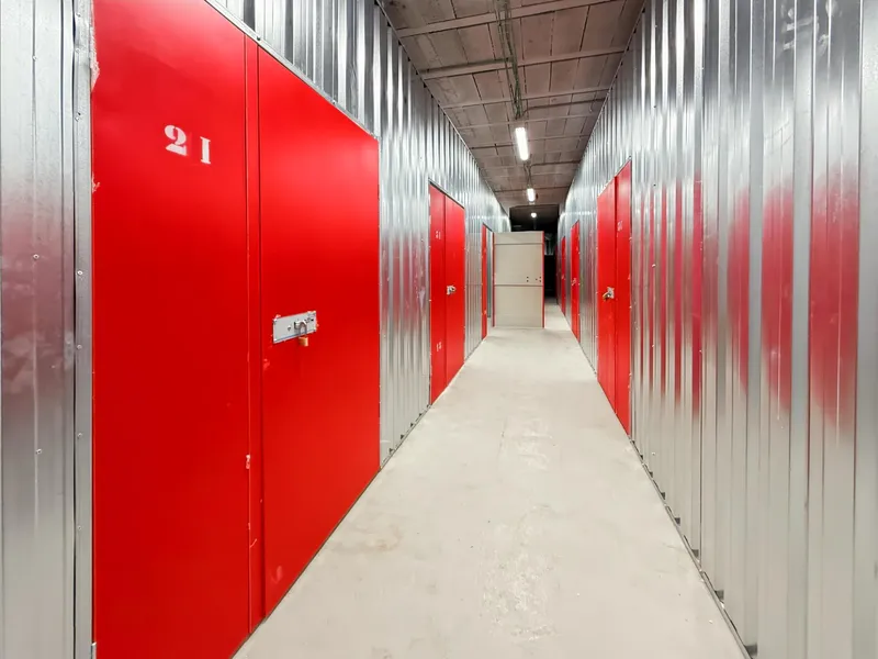 Investment Opportunity in Palma: 31 Storage Units with High Profitability and Demand — photo 1
