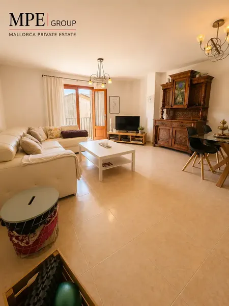 Welcome to a truly special apartment in the charming village of Campanet, one of the most authentic and peaceful places in M — photo 1