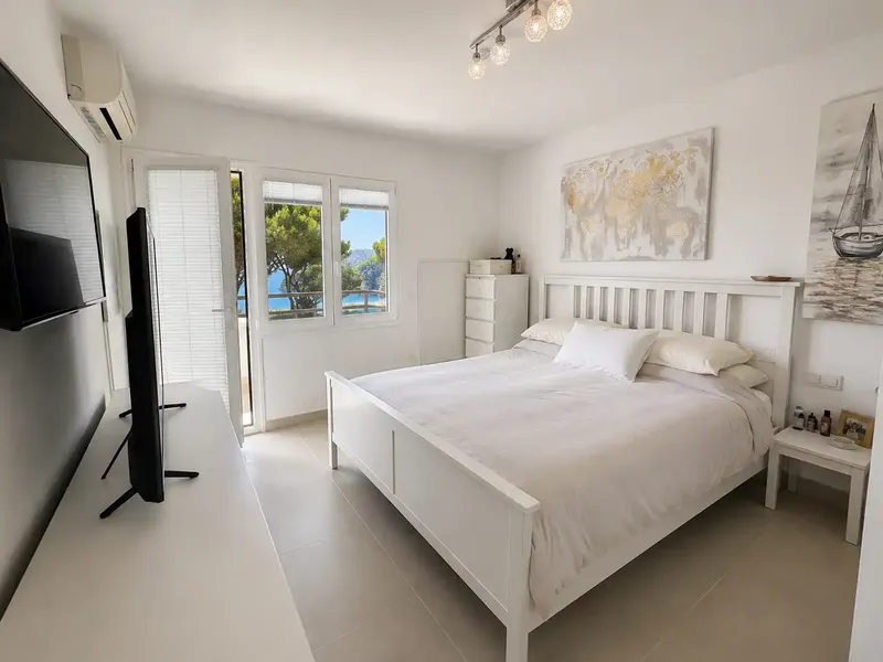 Amalia townhouse on three levels with direct access to the communal pool in Santa Ponça — photo 11