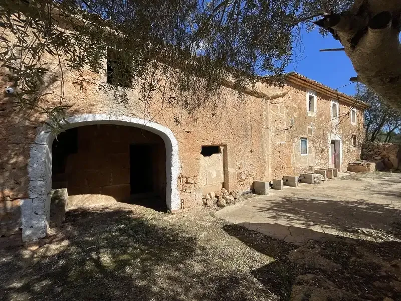Old finca from 1870 for complete renovation — photo 1