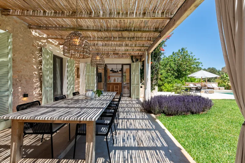 Design village house with guest apartment and finca charm in Ses Salines — photo 9