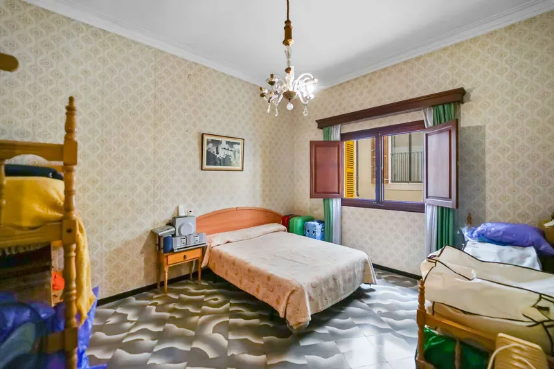 Townhouse with commercial premises, garage and great potential in the center of Felanitx — photo 8
