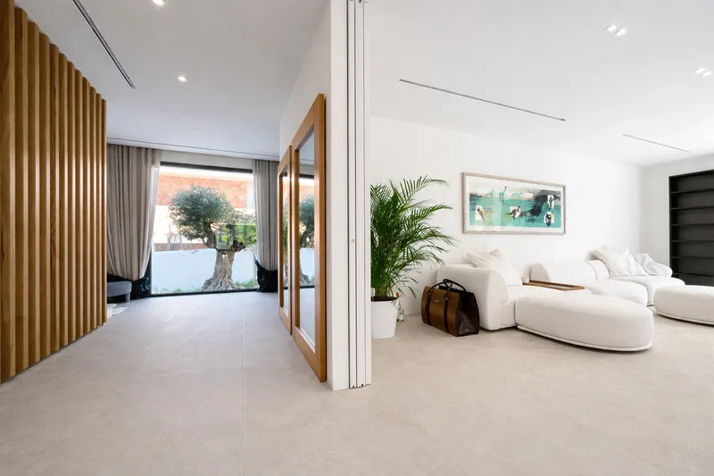 Exclusive new build modern style villa in a privileged location in Nova Santa Ponsa Mas — photo 6