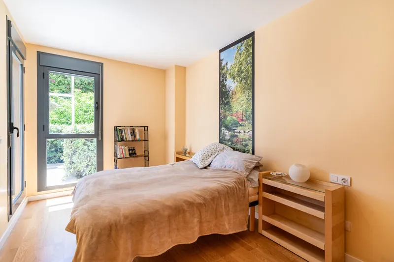 Exceptional Ground-Floor One-Bedroom Apartment with Large Terrace, Parking and Private Garden — photo 4