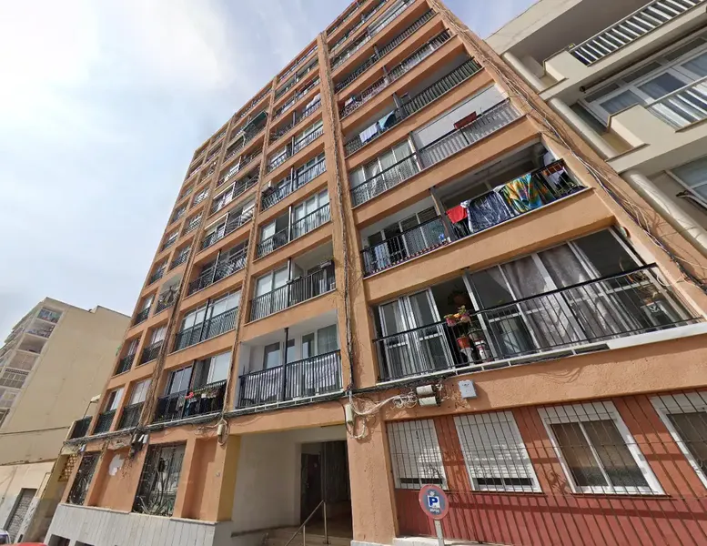 Se ofrece en venta inmueble adjudicado (REO), actualmente sin posesión, es decir, ocupado por tercero. El comprador adquiere la propiedad en — photo 2