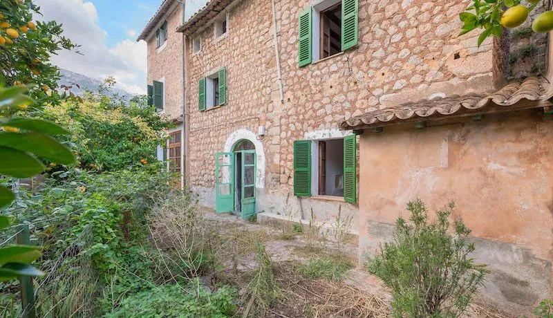 Townhouse to renovate in the center of Sóller — photo 2
