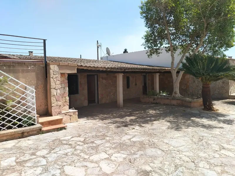 Cozy unfurnished country house for rent in a quiet natural setting, minutes from Sencelles — photo 2