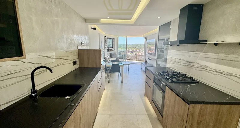 Modern renovated penthouse with sea views in Santa Ponsa — photo 3