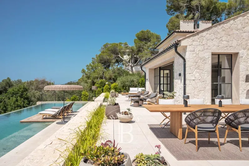 Modern Mediterranean Villa With Panoramic Sea Views in Old Bendinat — photo 3