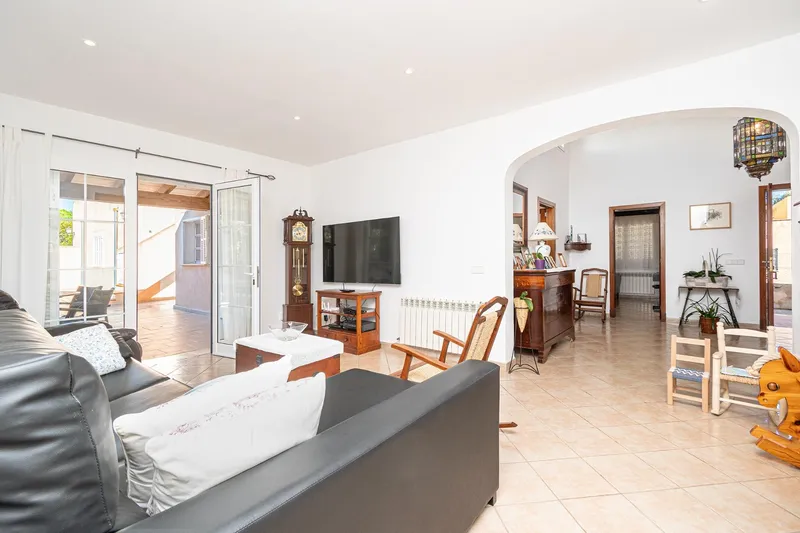 Chalet in Portocolom with pool, solarium in a very quiet and residential area — photo 12