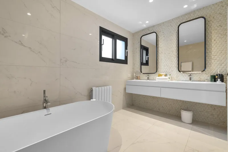 Villa in Portals Nous for sale – renovated luxury villa with heated pool, guest apartment and proximity to Puerto Portals — photo 9