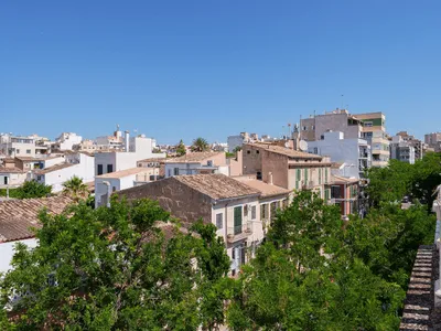 Newly Renovated 2-Bedroom Apartment in Palma with Patio — photo 1
