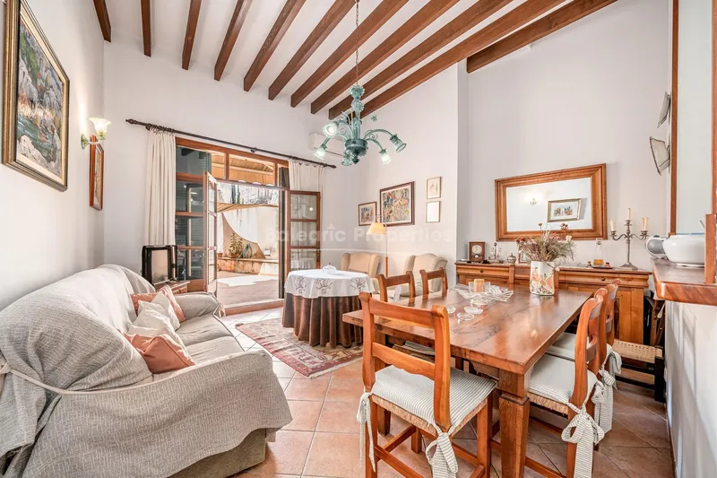Town house with commercial potential for sale in Pollensa, North Mallorca — photo 3