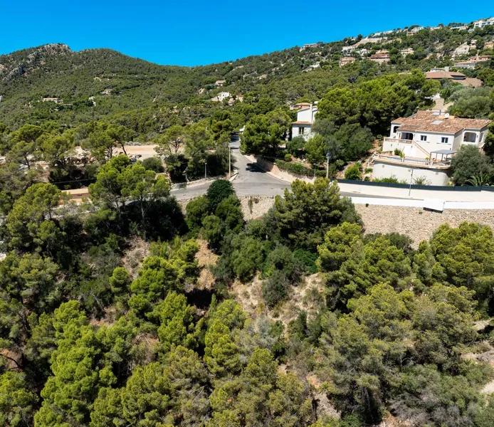 Building plot with panoramic views in sought-after residential area — photo 5