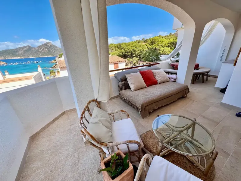 Apartment in Sant Elm with sea views — photo 1