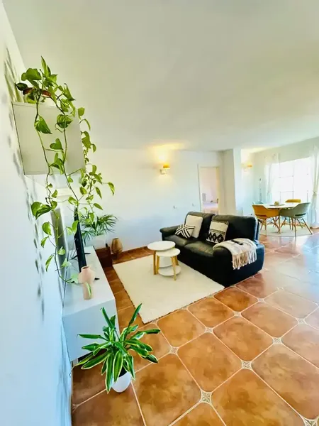 Se alquila ático en zona residencial con piscina comunitaria y jardines en Puigderrós, Llucmajor, a 20 minutos de Palma y 10 del aeropuerto  — photo 2