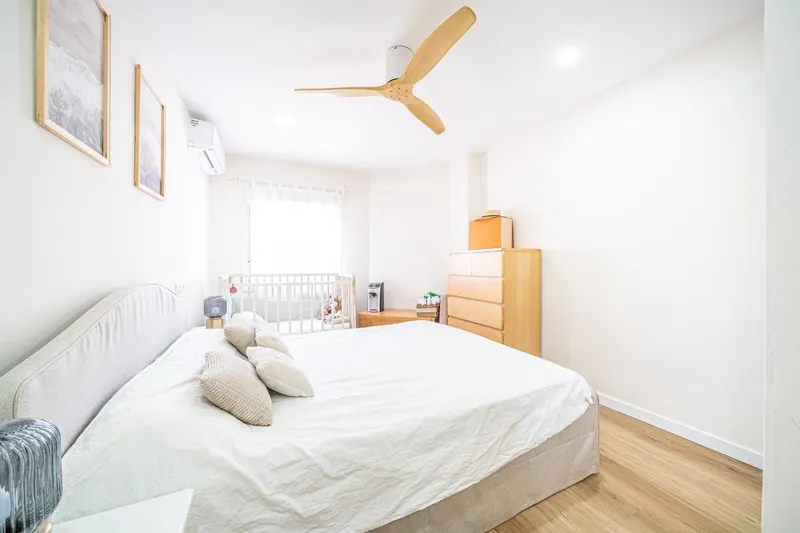 Reformed three-bedroom flat with balcony in Pere Garau — photo 10