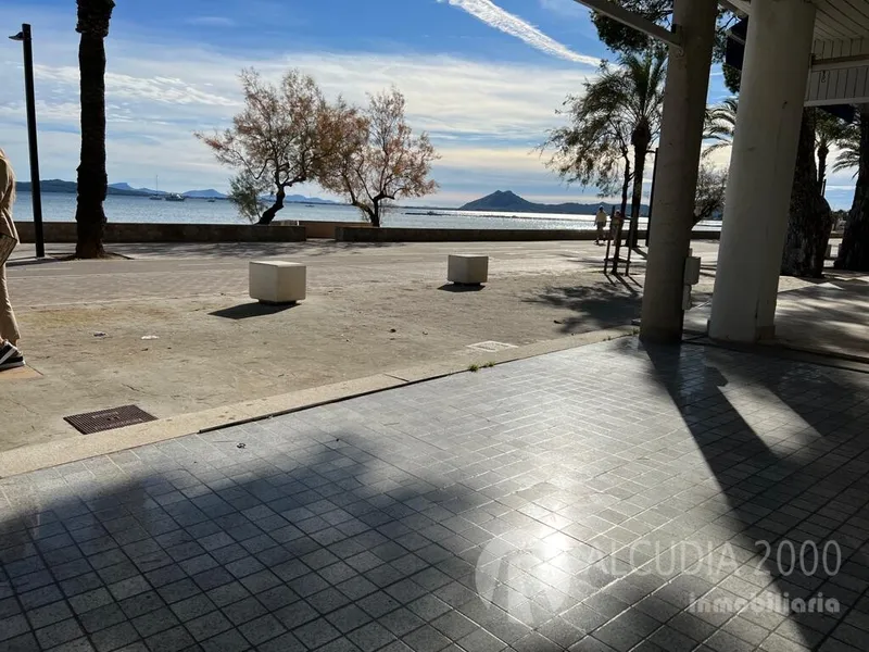 Business premise — photo 1