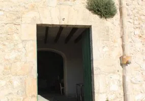 Rustic Finca in Predominant Position — photo 7